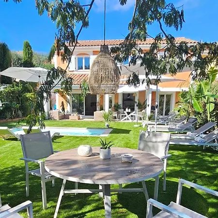 Le Gan Eden, Piscine Βίλα Κάννες